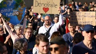 Solidaritätskundgebungen in Berlin und Dresden nach Angriff auf SPD-Politiker Ecke