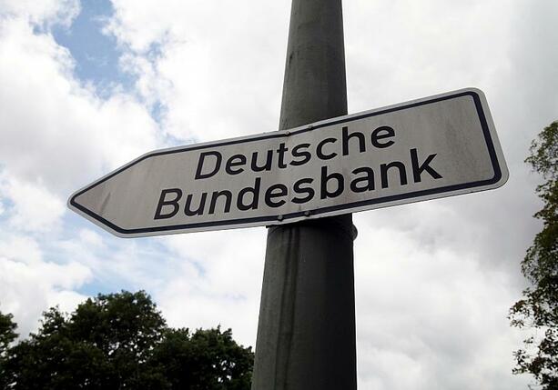 Bild vergrößern: Bundesbank dämpft Erwartung an niedrige Inflation und Zinsen