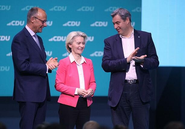 Bild vergrößern: CDU-Parteitag beendet - Union legt Fokus auf Europawahlkampf