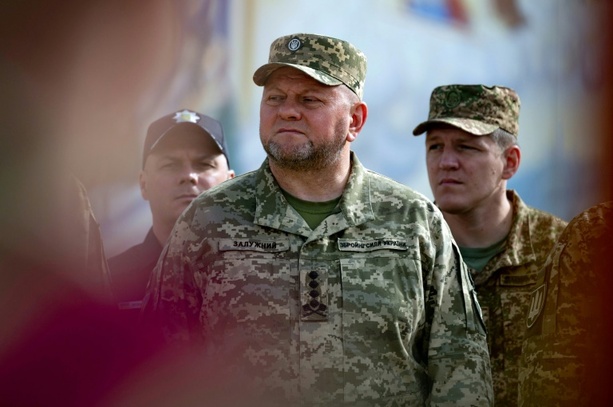 Bild vergrößern: Ex-Armeechef Saluschnyj zum neuen ukrainischen Botschafter in Großbritannien ernannt