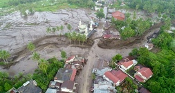 Indonesien: Zahl der Toten nach Überschwemmungen auf Sumatra steigt auf 41