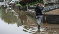Überschwemmungen setzen auch Teile von Belgien und Ostfrankreich unter Wasser