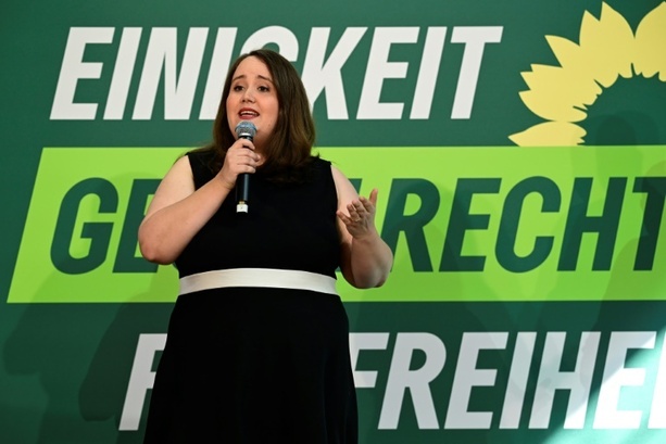 Bild vergrößern: Grünen-Chefin Lang: Unions-Spitze nimmt Folgen des Klimawandels nicht ernst