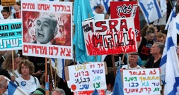 Erneut Proteste gegen Netanjahu - Trauer um acht im Gazastreifen getötete Soldaten