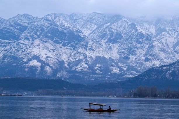 Bild vergrößern: Schneemangel im Himalaya bedroht Trinkwasserversorgung für Millionen von Menschen