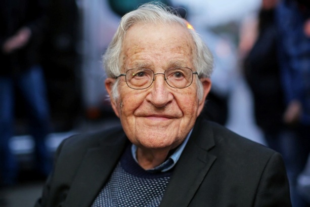 Bild vergrößern: Noam Chomsky aus Krankenhaus in So Paolo entlassen