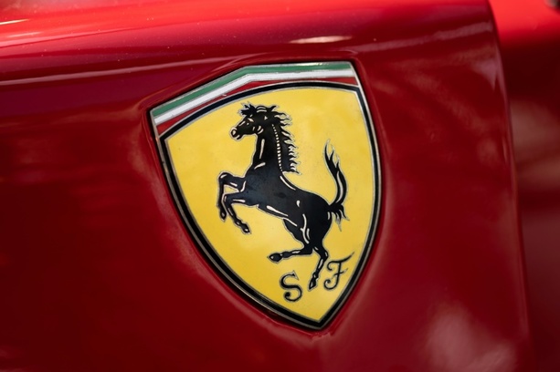 Bild vergrößern: Ferrari eröffnet neues Werk für Elektroautos am Stammsitz Maranello