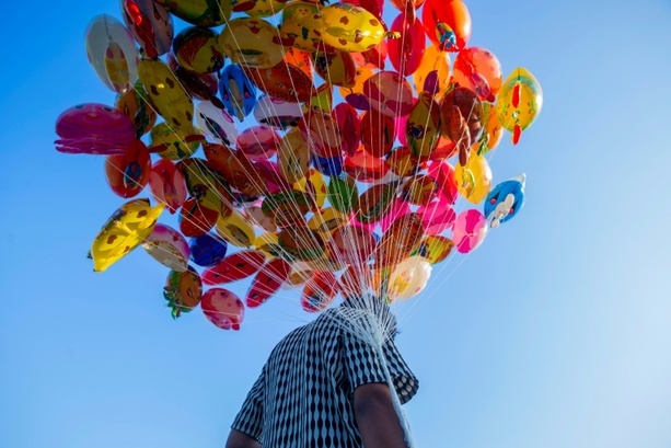 Bild vergrößern: Platzende Luftballons auf Spielplatz lösen Großeinsatz von Polizei in Gera aus