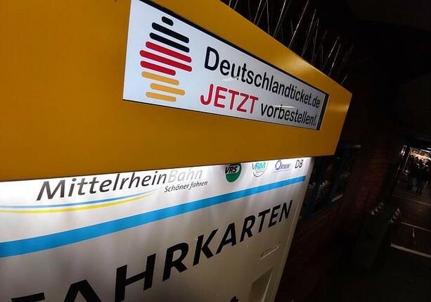 Bild vergrößern: Verband wirft Lindner Nebelkerze im Deutschlandticket-Streit vor