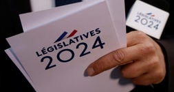 Frankreich-Wahl: Kandidaten müssen bis Dienstag über Rückzug entscheiden