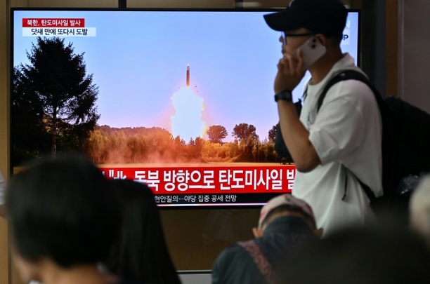 Bild vergrößern: Nordkorea testet für sehr große Gefechtsköpfe geeignete Raketen