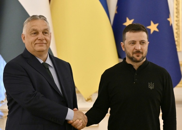 Bild vergrößern: Orban ruft Selenskyj bei Besuch in Kiew zu rascher Waffenruhe mit Russland auf