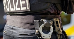 Leiche in Sparkassengebäude entdeckt: Polizei in Saarlouis in Großeinsatz