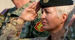 Erstmals führt Frau Streitkräfte von Kanada