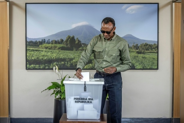 Bild vergrößern: Ruandas Präsident Kagame sichert sich bei Wahl eine vierte Amtszeit
