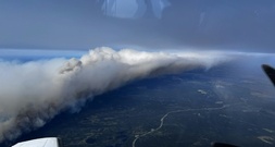 Riesige Rauchschwaden am Polarkreis wegen Waldbränden in Sibirien und Nordamerika