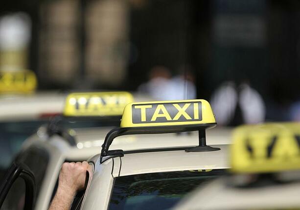 Bild vergrößern: Verband fürchtet Taxisterben im ländlichen Raum