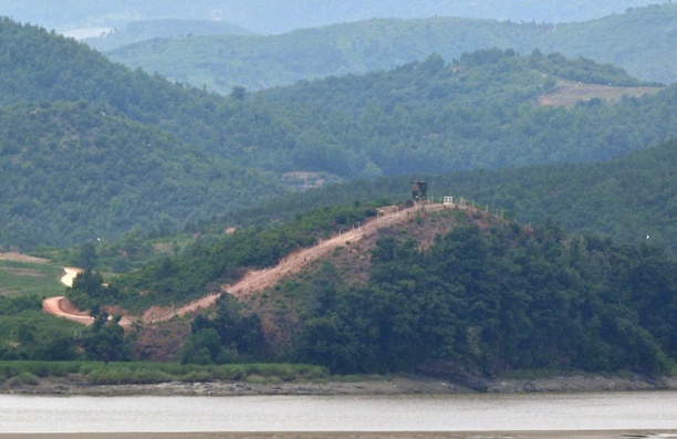 Bild vergrößern: Seoul: Nordkorea legt zehntausende Landminen an koreanischer Grenze