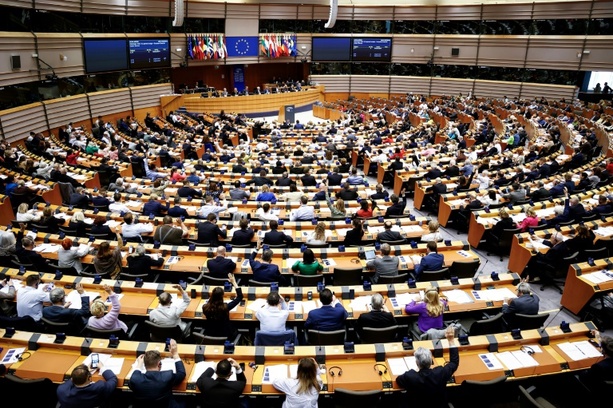 Bild vergrößern: EU-Gericht kritisiert mangelnde Transparenz bei Verträgen über Impfstoffkauf