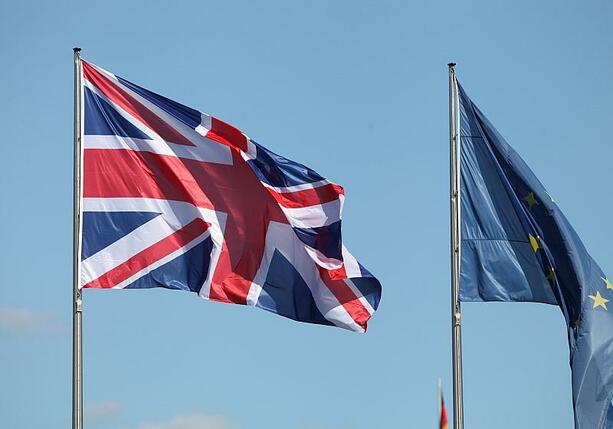 Bild vergrößern: Britischer Außenminister will Beziehungen zu Europa intensivieren
