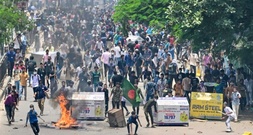 Bangladesch: Studenten setzen nach Zusammenstößen mit Polizei TV-Sender in Brand