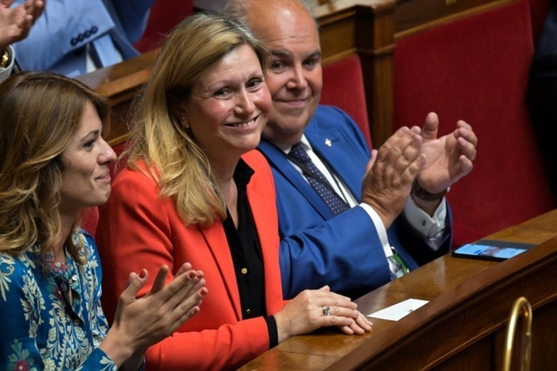 Bild vergrößern: Frankreich: Macrons Partei stellt erneut Vorsitzende der Nationalversammlung