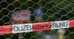 Polizei nimmt nach Leichenfund auf Parkplatz in Sachsen Tatverdächtigen fest