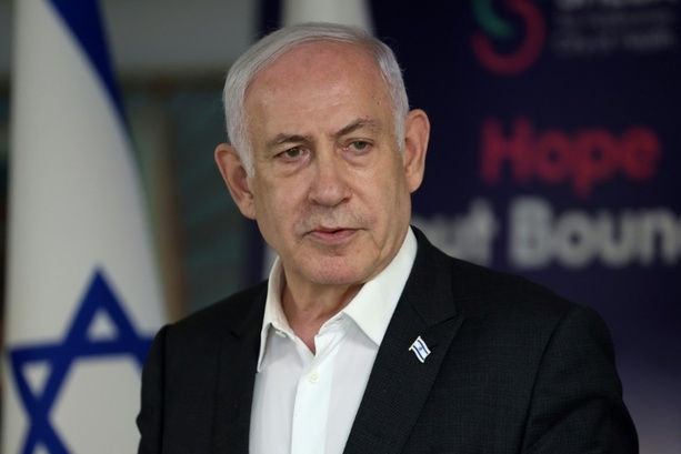Bild vergrößern: Netanjahu bricht zu US-Besuch auf und spricht von sehr wichtiger Reise