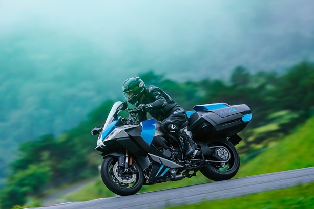 Bildergalerie: Wasserstoff-Motorrad von Kawasaki - Erste Runden auf dem Racetrack