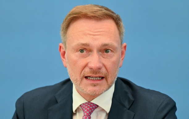 Bild vergrößern: SPD weist Lindners Kritik an Fraktionschef Mützenich zurück