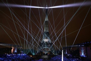 Olympische Spiele in Paris nach spektakulrer Erffnungsfeier im Regen auf der Seine erffnet