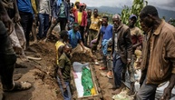 Äthiopiens Regierungschef besucht nach Erdrutschen mit mehr als 250 Toten den Unglücksort