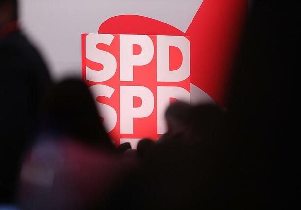 Bild vergrößern: SPD beteuert Verlässlichkeit in Regierungspolitik