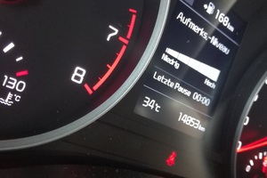 Umfrage: Was tun bei Hitze im Auto? - Klimaanlage an