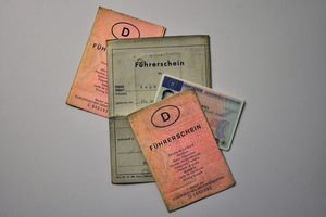 Führerscheintausch - Papier nur noch für 70-Plus