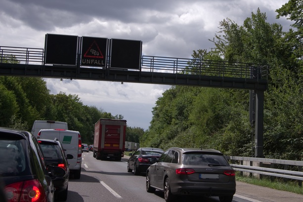 Bild vergrößern: Stauprognose - Verzögerungen durch Sicherheitskonferenz und Skiferien Bild vergrößern: Stauprognose - Verzögerungen durch Sicherheitskonferenz und Skiferien
