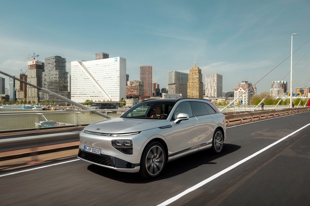 Bild vergrößern: Beliebteste E-Automarken der Deutschen - Chinesen im Aufwind, Tesla stürzt ab Bild vergrößern: Beliebteste E-Automarken der Deutschen - Chinesen im Aufwind, Tesla stürzt ab