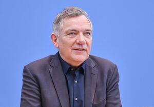 Van Aken stellt Bedingungen für Zustimmung zu Milliarden-Schulden