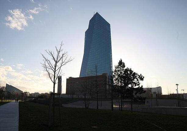 Bild vergr&ouml;&szlig;ern: Europäische Zentralbank senkt wie erwartet Zinsen