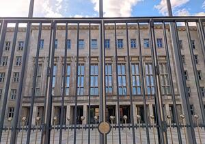 Steuereinnahmen legen im Februar erneut kräftig zu