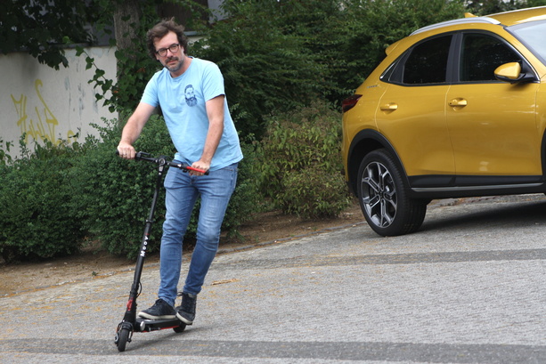 Bild vergrößern: Studie zu E-Scooter-Unfällen - Fehlverhalten ist das Problem Bild vergrößern: Studie zu E-Scooter-Unfällen - Fehlverhalten ist das Problem