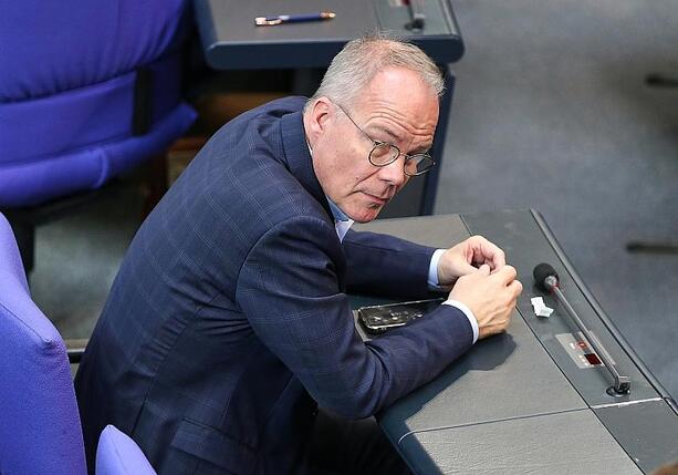 Bild vergr&ouml;&szlig;ern: Finanzverhandlungen: Miersch rät von Rasenmäher-Methode ab