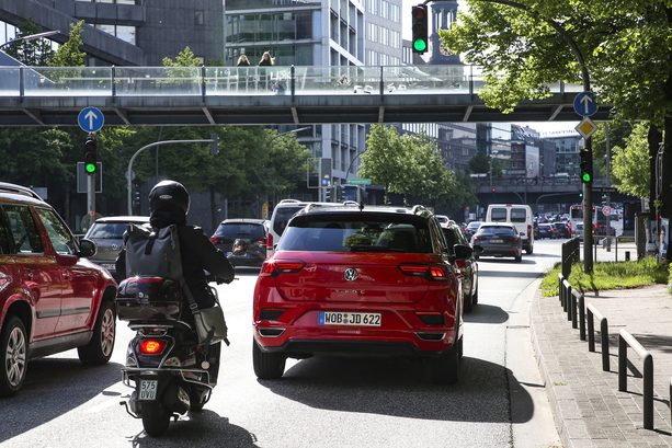 Bild vergrößern: Wut am Steuer - Zahl der Nötigungen steigt Bild vergrößern: Wut am Steuer - Zahl der Nötigungen steigt