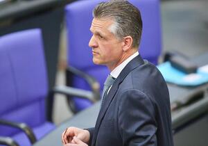 Frei schließt Steuererhöhung für hohe Einkommen aus