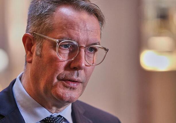 Bild vergrößern: Schweitzer rät SPD zu inhaltlichen und personellen Veränderungen