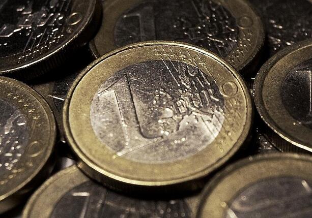 Bild vergr&ouml;&szlig;ern: Mindestlohn-Erhöhung: Ökonom fürchtet Zunahme von Schwarzarbeit