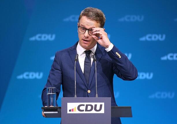 Bild vergrößern: Linnemann gegen AfD-Verbot