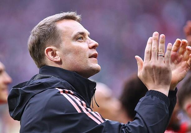 Bild vergrößern: 1. Bundesliga: Bayern München bezwingt Gladbach dank Neuer