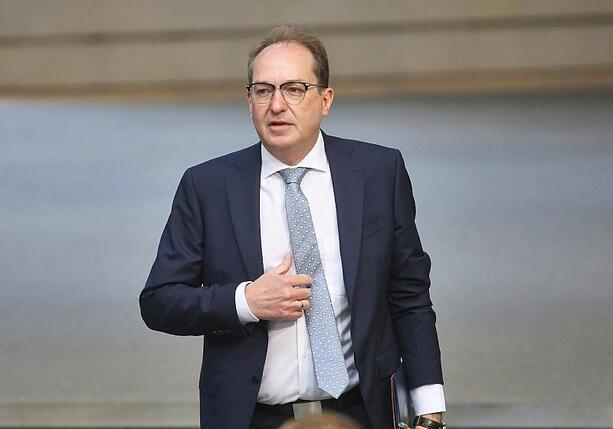 Bild vergr&ouml;&szlig;ern: Dobrindt will bei Sabotageabwehr auf Künstliche Intelligenz setzen