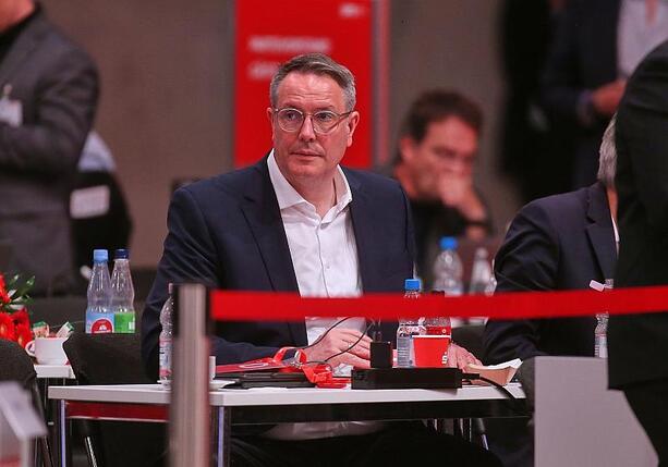 Bild vergr&ouml;&szlig;ern: Schweitzer kritisiert CDU für Infragestellen der Stromsteuer-Pläne